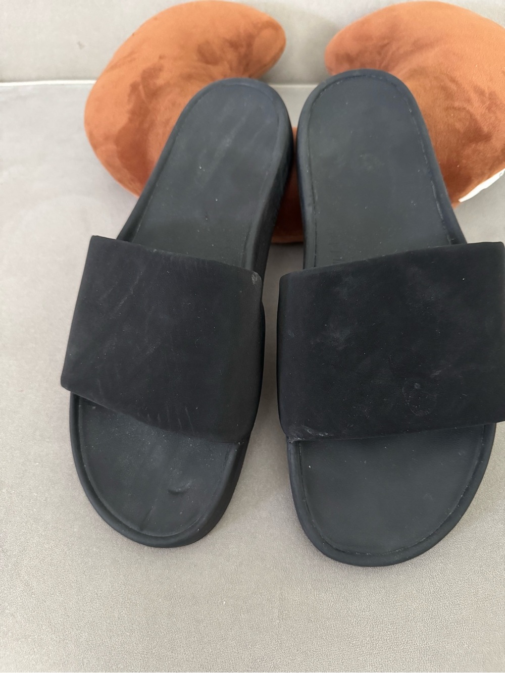 Men's Lululemon Black Slide Sandals - Wide Strap Minimal Slides